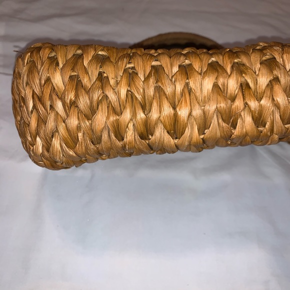 Straw Shoulder Tote - Picture 5 of 11